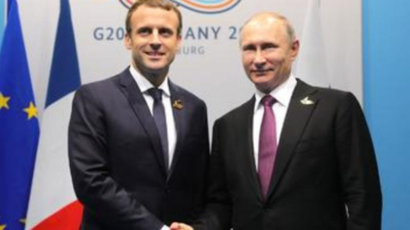Путин и Макрон обсъдиха Сирия и атаката срещу МН17