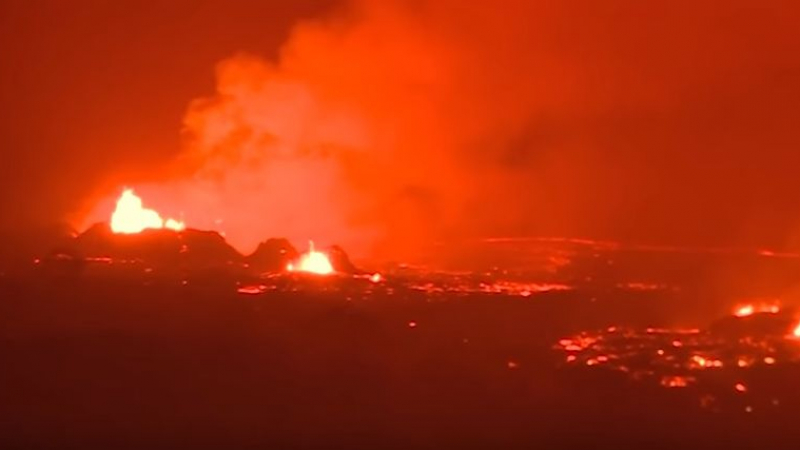 Това не е адът на Данте, а приказните Хаваи, където вулканът Килауеа продължава да беснее (ВИДЕО)