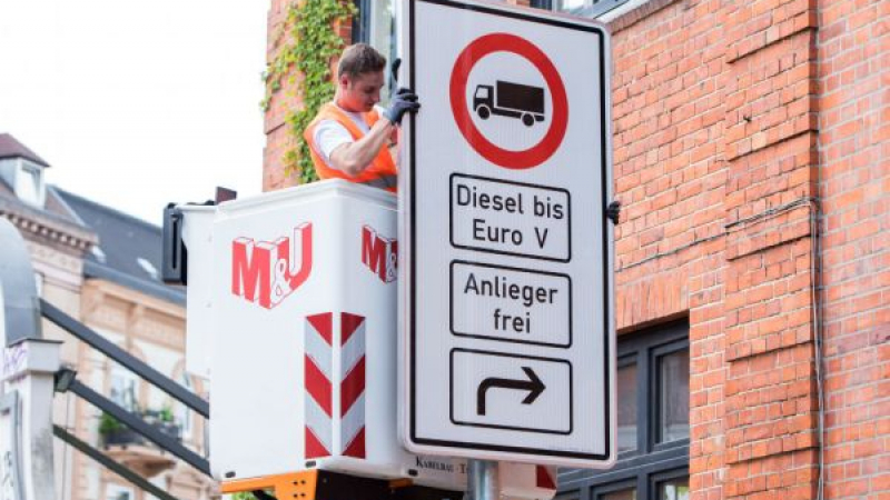 Хамбург въвежда първата забрана за дизели от идния четвъртък