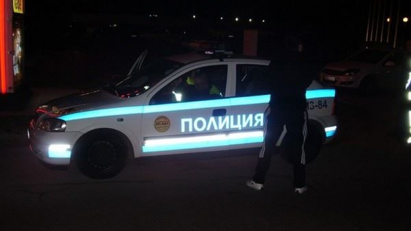 СИГНАЛ ДО БЛИЦ: Девойка обърна кола по таван в центъра на София, после избяга от болницата
