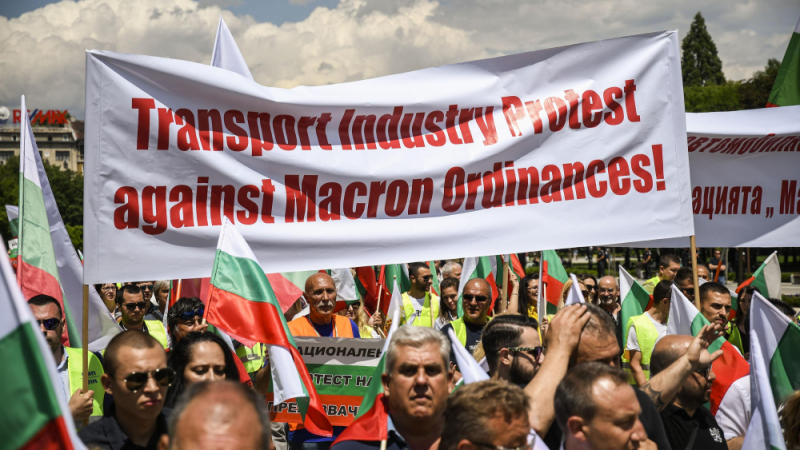 Евродепутатите обсъждат прословутия пакет „Макрон”, който разбуни българските шофьори 
