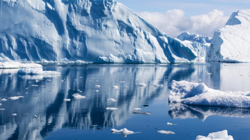 Експерт: Огромните залежи от нефт и газ правят Арктика геополитически апетитна