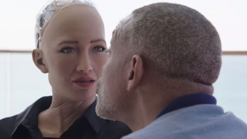 Прогноза за 2050 г.: Масово ще се женим за роботи (ВИДЕО)