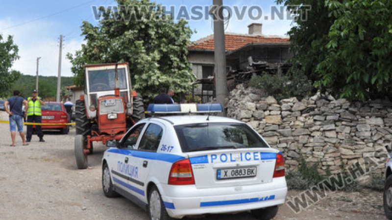 Горещи новини около убиеца, затрил жена си и комшията си в Козлец