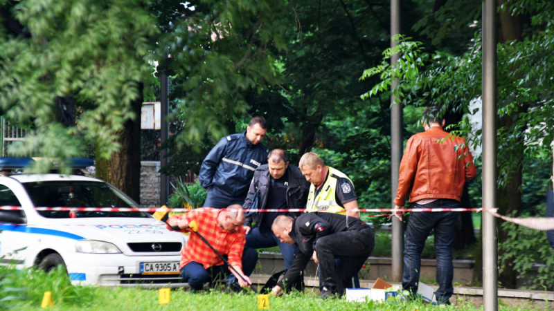 Първо в БЛИЦ! Мистериозна смърт на млад мъж в центъра на София