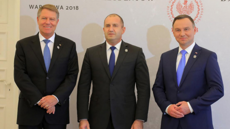 Румен Радев във Варшава: България подкрепя усилията на НАТО за изграждане на съвременни отбранителни способности