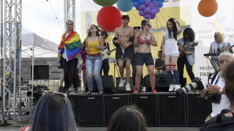 Секретен гей парад в София в събота, контрира го "Шествие за семейството" 