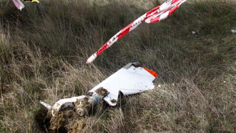 Военен хеликоптер рухна на летище Пловдив и се възпламени! (ВИДЕО)