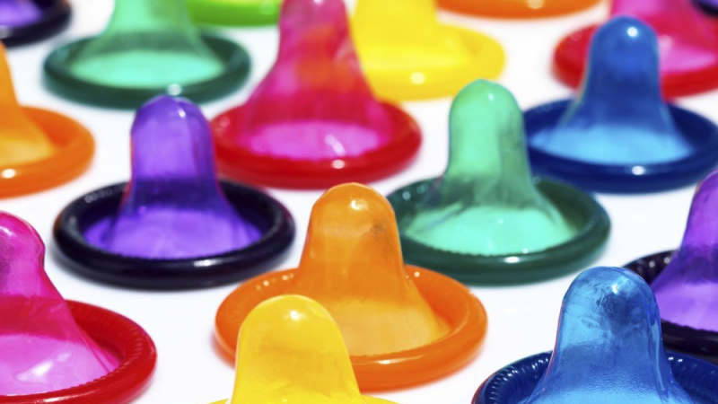 Какво може да причини презервативът на ерекцията?