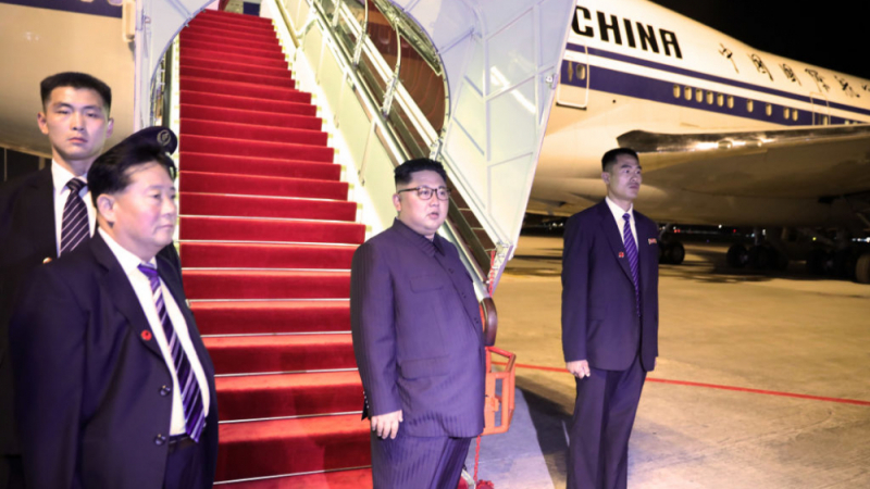 Ким Чен-ун се прибра направо в Пхенян 