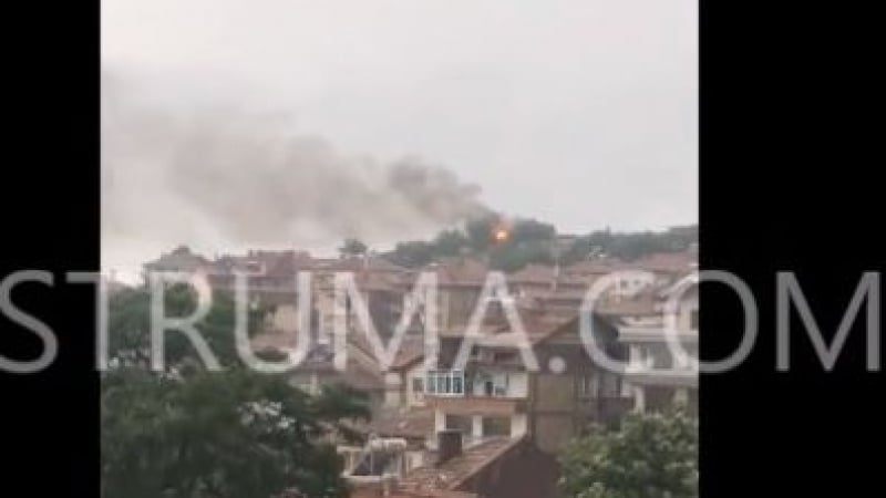 Мълния подпали къща в Сандански, стихията вилнее в Югозапада 