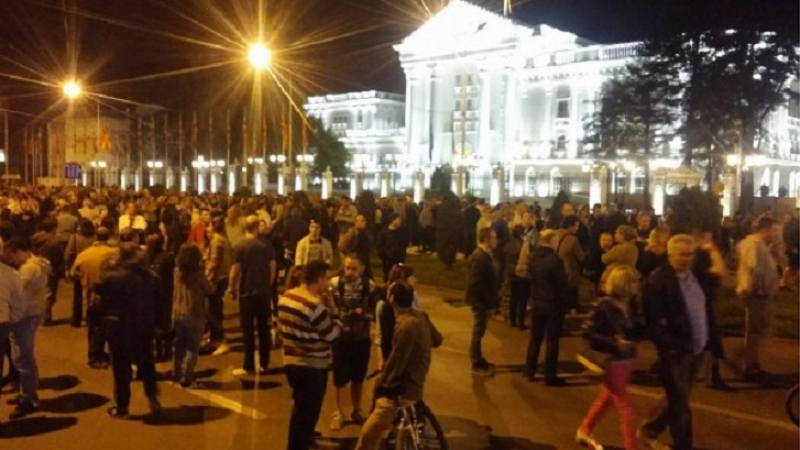 А1.on: Завърши протестът пред парламента в Скопие (ВИДЕО)