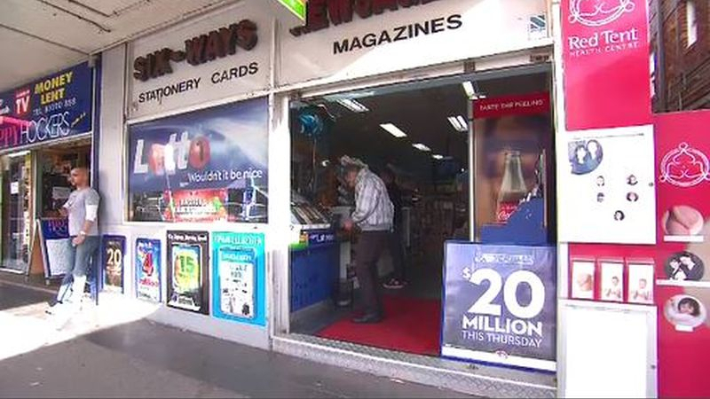 Австралиец е на път да разори лотарията! Само за един месец късметът му се усмихна цели три пъти и прибра... (СНИМКИ)