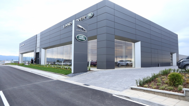 Най-големият шоурум на Jaguar и Land Rover в Европа отвори врати у нас (СНИМКИ)