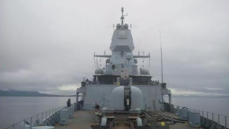 Зрелищно ВИДЕО: Германска фрегата стана жертва на собствената си ракета