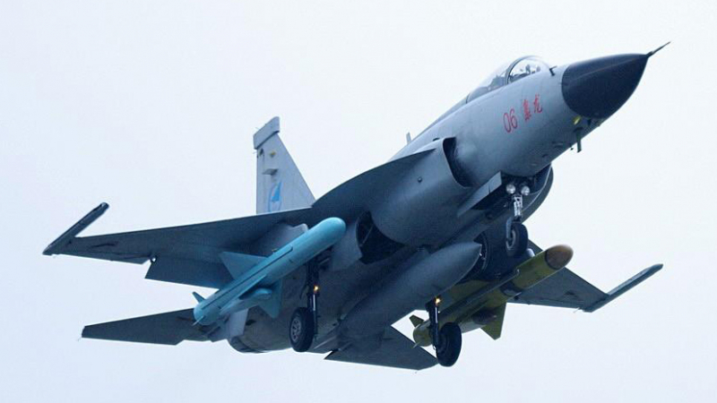 Как Китай, Пакистан и САЩ заедно разработили изтребителя JF-17 