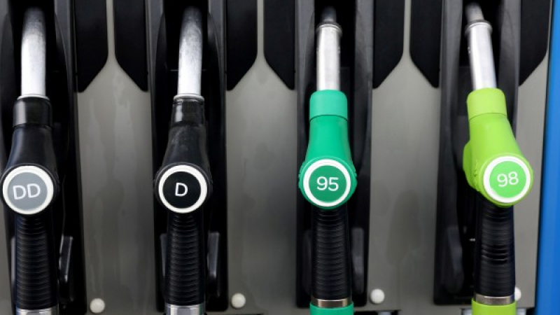 Бензин, дизел, газ: Поскъпват, но 50% от цената им – акцизи и данък