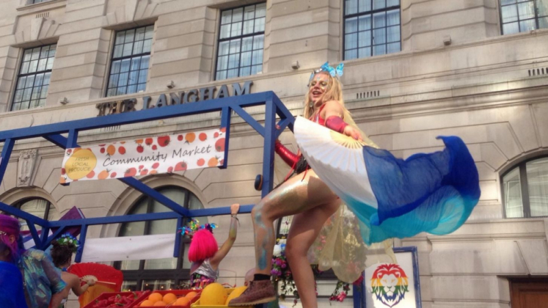 1 млн. души излязоха на гей парада в Лондон (СНИМКИ/ВИДЕО)