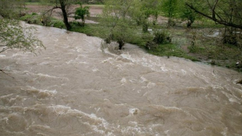 НИМХ посочи едно от най-опасните места днес в България. Наводнения се очакват в...