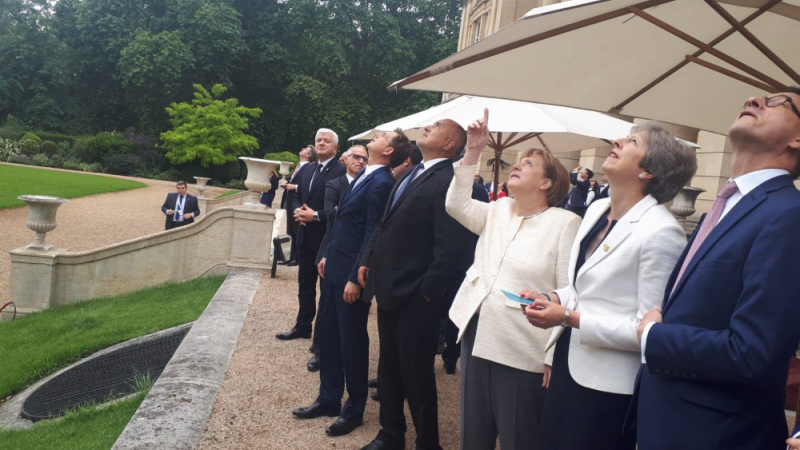 Пред Борисов, Меркел и куп важни гости Тереза Мей направи нещо невероятно (СНИМКИ/ВИДЕО)