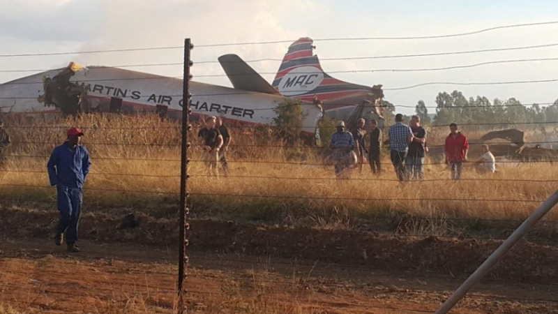 Има жертва при самолетната катастрофа в Претория! 20 са ранените (СНИМКИ/ВИДЕО)