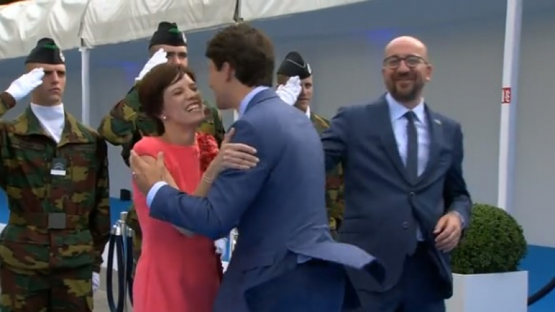 Флирт в НАТО: Канадският премиер подмина белгийския си колега и награби съпругата му (ВИДЕО) 