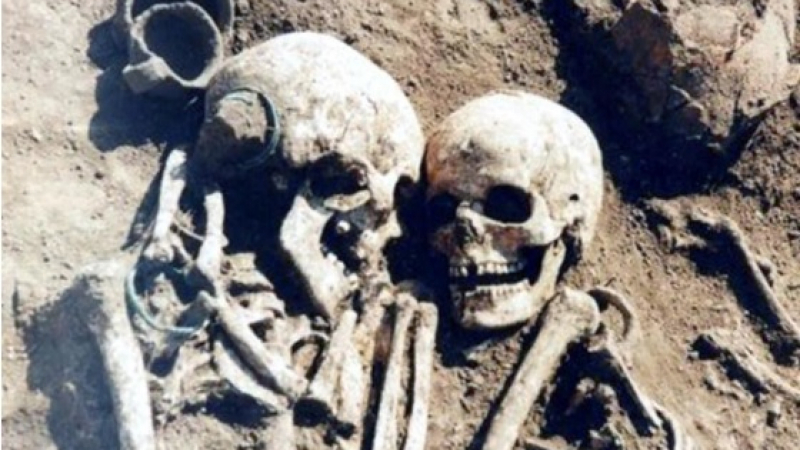 Изумителна находка! Археолози попаднаха на нещо трогателно в гроб на 3000 години (СНИМКИ)