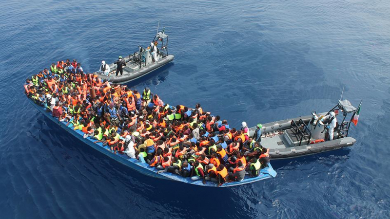 Италия се договори с други страни за приемането на мигранти, спасени в Средиземно море