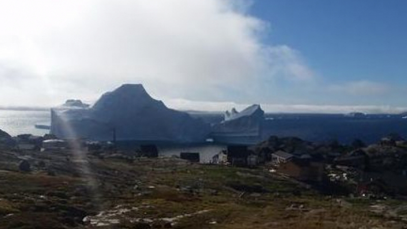 Паниката и ужасът от гигантския айсберг, движещ се към село в Гренландия, се оказаха епохални! Вижда се чак от Космоса! Зрелищни СНИМКИ и ВИДЕО