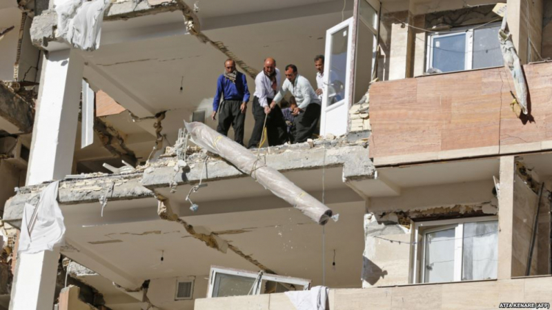 Апокалипсис в Иран! Ново силно земетресение удари страната, броят на жертвите расте (СНИМКИ)