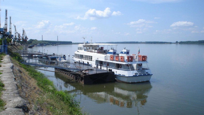 Страх от чума тресе и северната ни граница! Пристанище на Дунав наложи строга забрана 