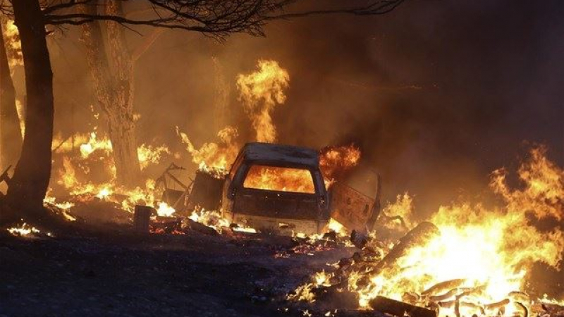 След трагедията, скандали за грешките на пожарникарите и властта раздират Гърция