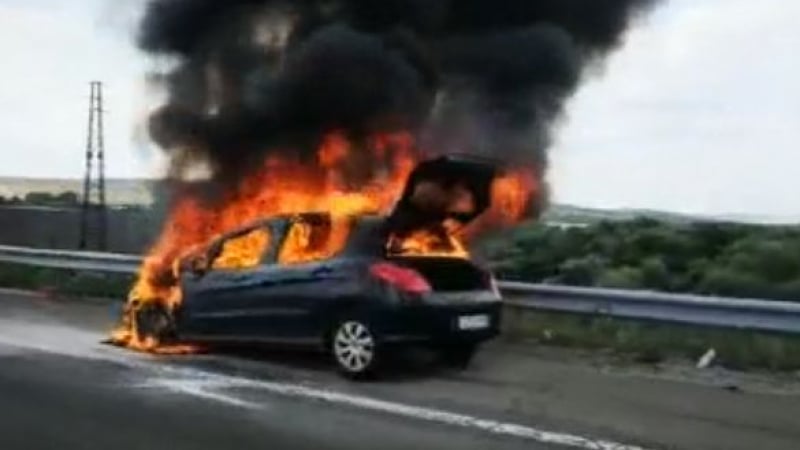 Огнен ад на магистрала "Тракия" (СНИМКИ)