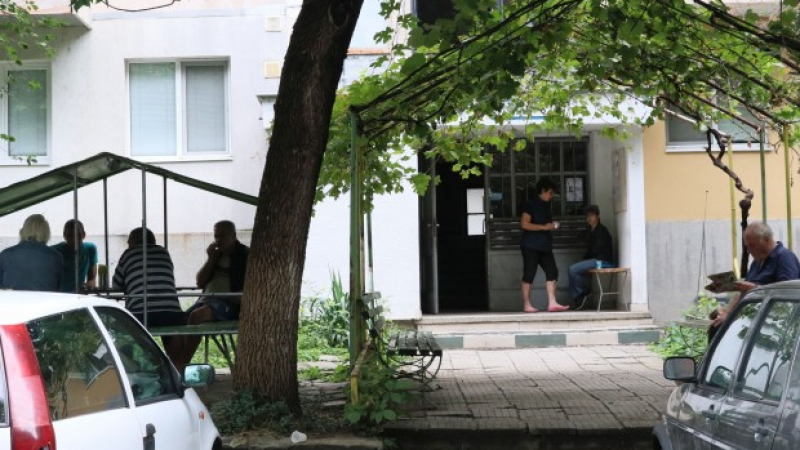От първо лице: Съседи разказват за стрелбата по охранителя в Пловдив (СНИМКИ)
