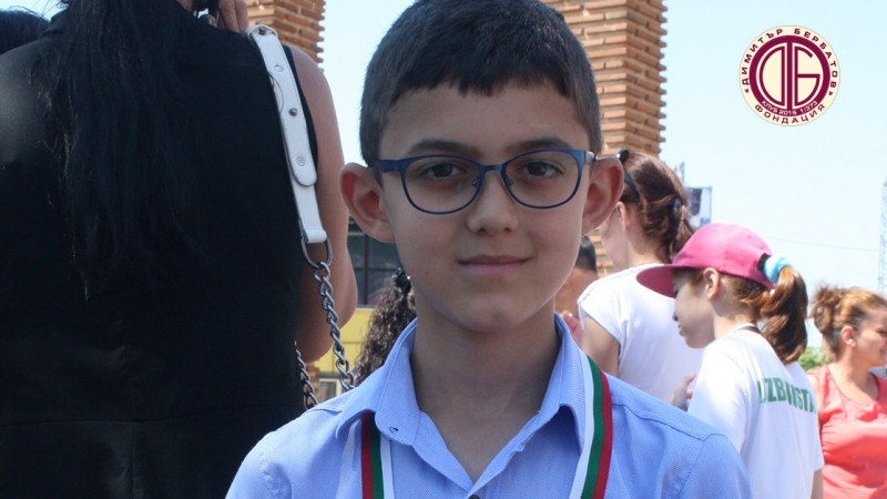 Истинска гордост! Това момченце е едва четвърти клас, но вече успя да прослави България по света 