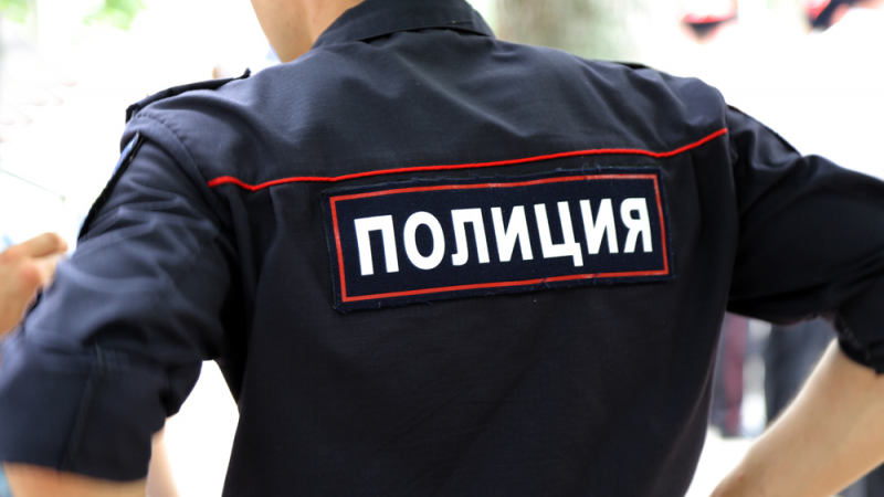 Полиция се изсипа в дома на Бенчо Бенчев от БСП и започна претърсване 