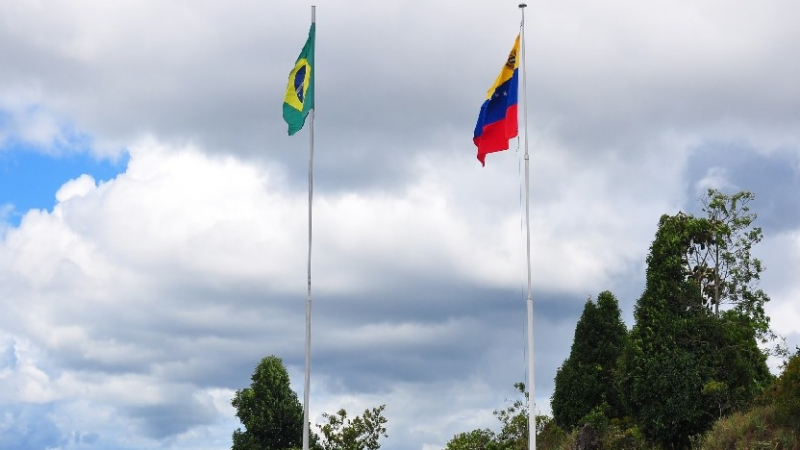 Бразилия закрива границата си с Венецуела, ето защо