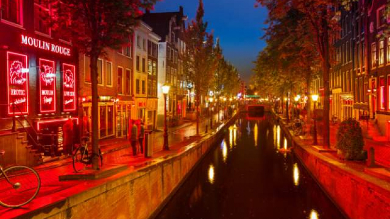 Планирате пътуване до Амстердам? Тогава тази важна информация е за вас 
