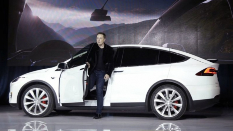 Тайната падна! Ето защо Tesla губи купища пари 