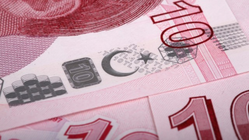 Централната банка осигури глътка въздух за турската лира, цените на петрола скочиха