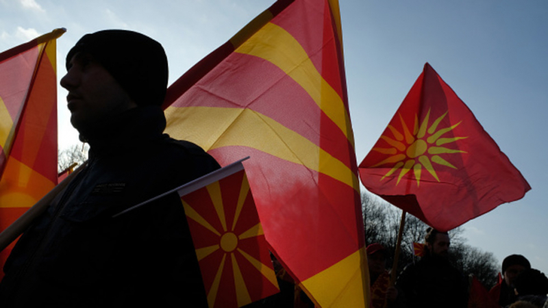 Македония с кампания за референдума за името си