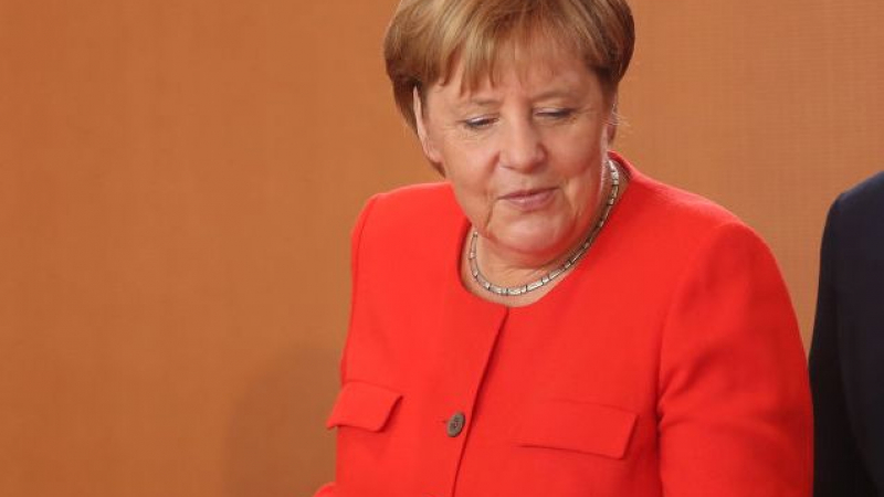 След като си поговори с Путин Меркел ще замине за Кавказ да договаря азерски газ 