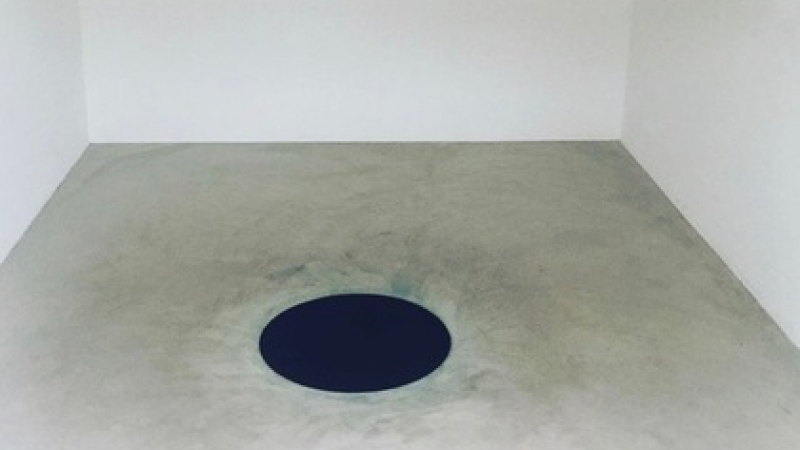 Турист пропадна в "черна дупка" в музей