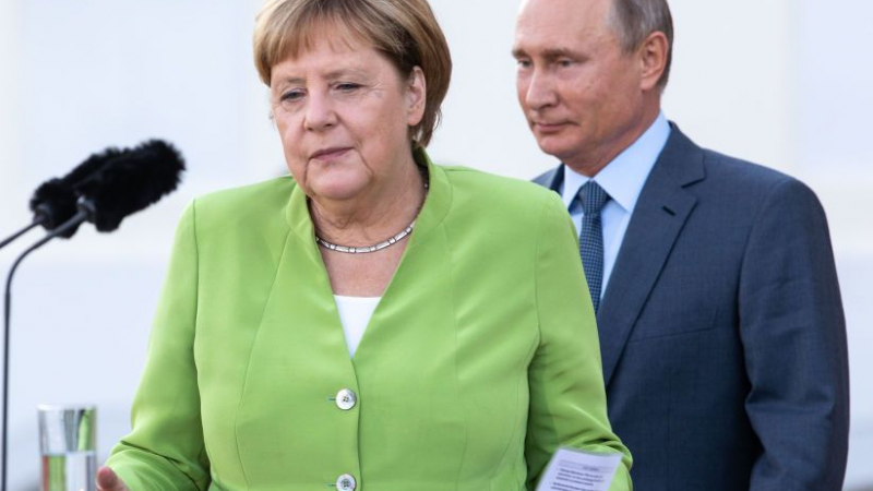 Меркел: "Северен поток" 2 няма да направи Германия зависима от Русия