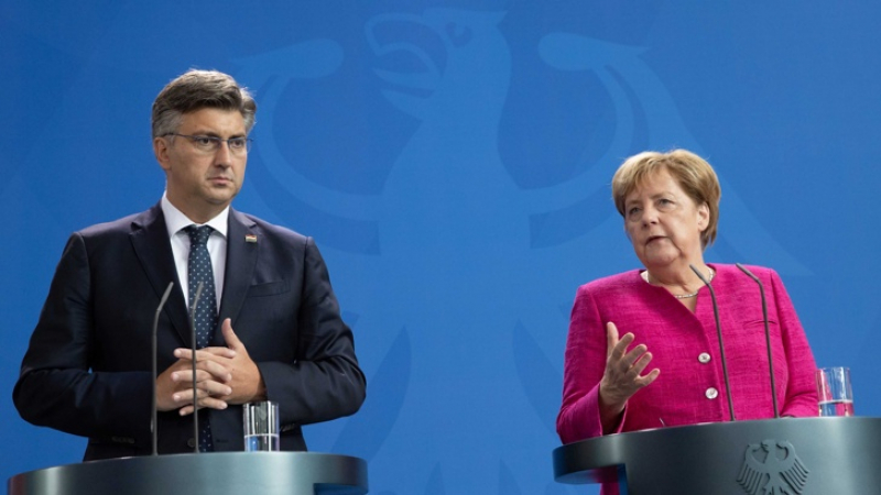 Меркел обяви кой и как ще вкара Хърватия в Шенген 