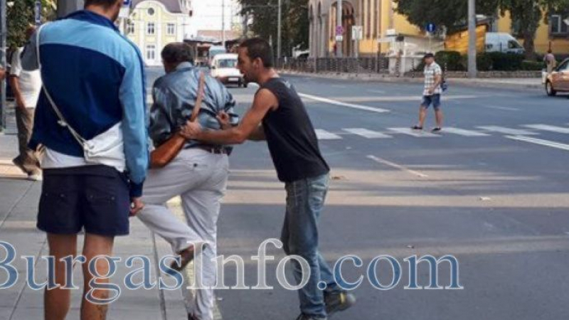 Още подробности за бруталния бой на пъпа на Бургас, който втрещи минувачите