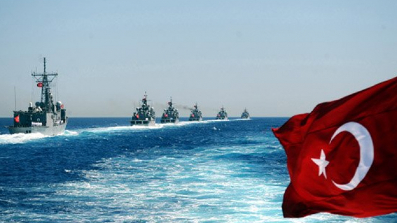 Турция изпрати подкрепления и приведе в пълна бойна готовност военния си флот край бреговете на Сирия