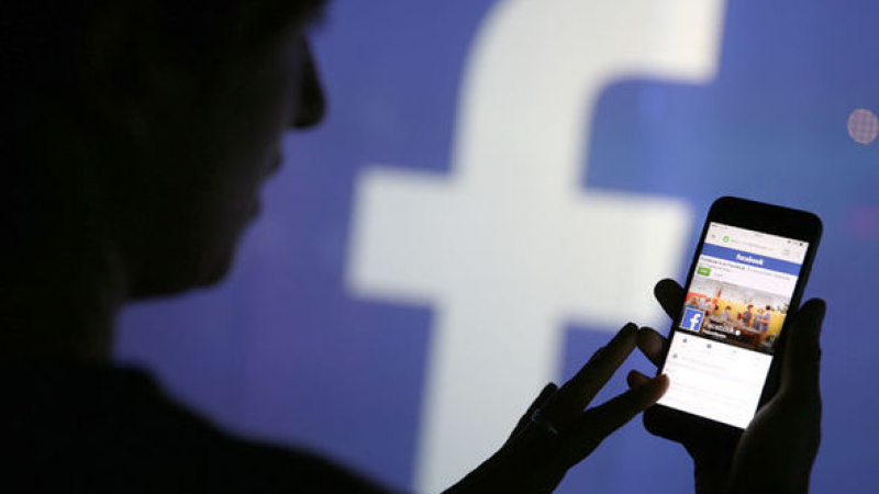 Проблеми в мрежата спряха Facebook в цял свят