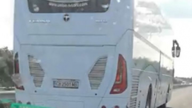След трагедията край Своге: Автобусът Пловдив - София фучи със 130 км/ч (ВИДЕО)