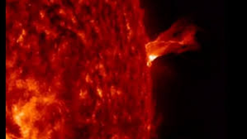 NASA показа ВИДЕО с мощно изхвърляне на плазма от Слънцето